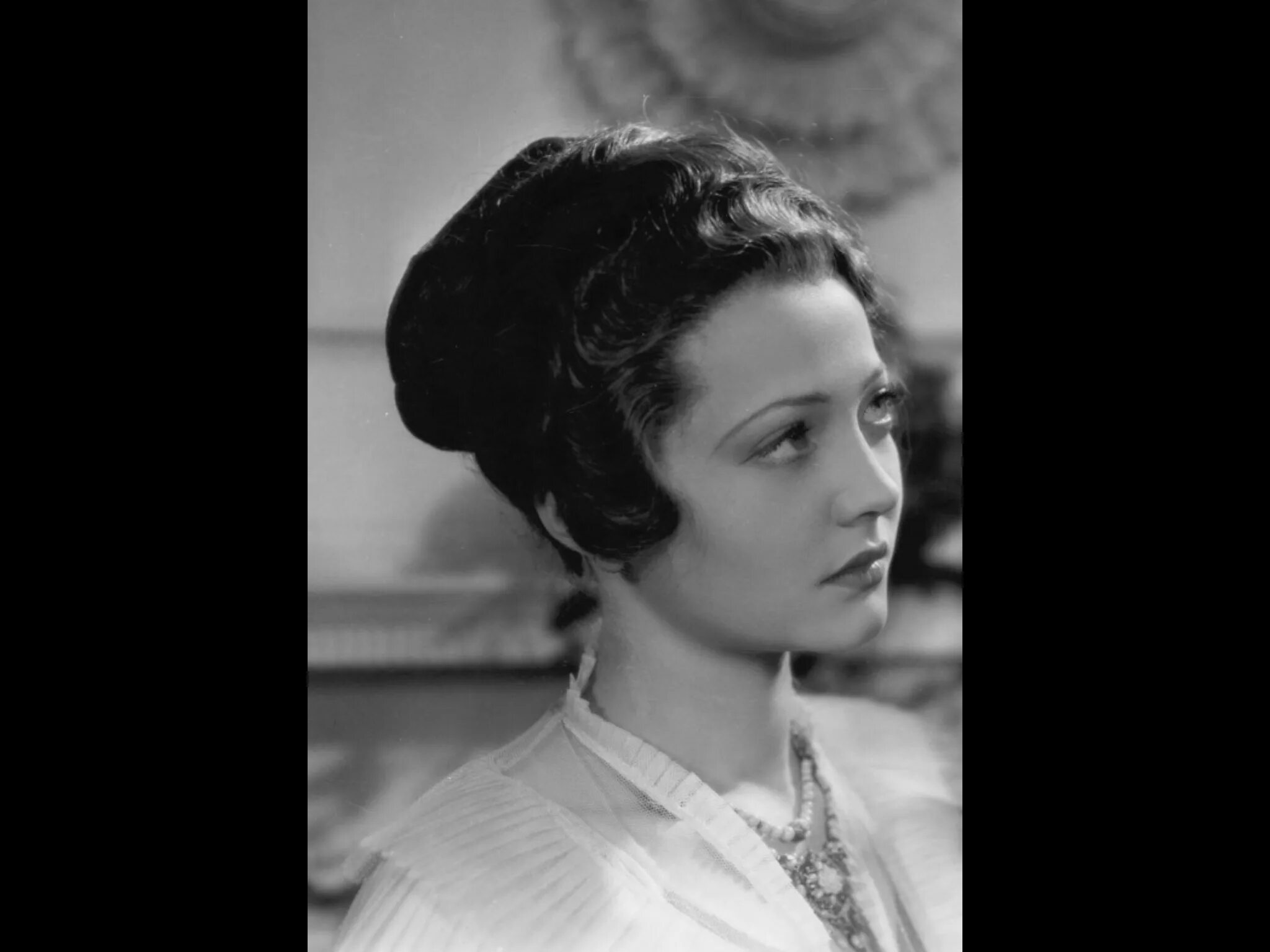 Дженни герхардт 1933. Лестер кейн дженни герхардт. Дженни герхардт 1933. Дженни герхардт фото. Дженни герхардт 1933.