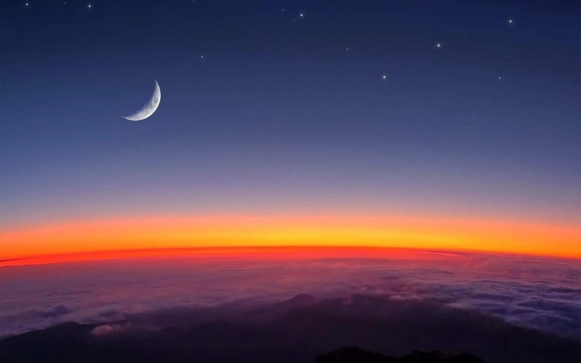 Самый прекрасный месяц. Ночное небо. Луна на небе. Звездное небо с луной. Ночное небо с луной.