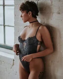 en lingerie fine nudes xxxpornpics.net.
