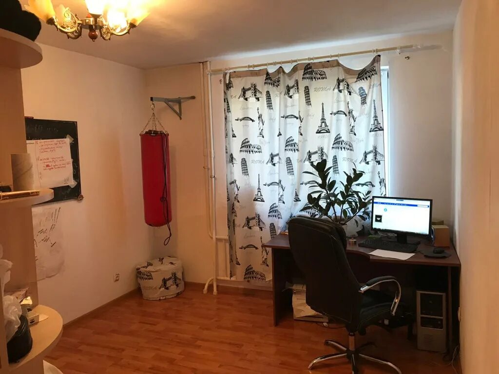 1 квартира орденоносцев 8 22 этаж. Квартиры на сутки циолковского екатеринбург. Продажа квартир е1. Апартаменты екб на максима горького. Район светлый однокомнатная квартира.