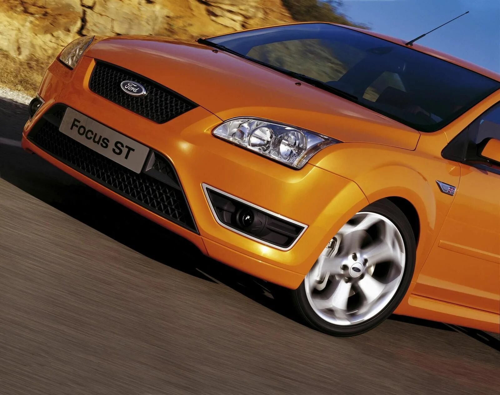 На каком месте форд. Ford Focus St 2006. Форд фокус 2 St. Ford Focus St 2005. Ford Focus 2 St дорестайлинг.