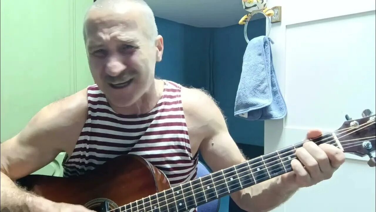 Слава певица фраер. Видео фраер. Видео фраер. Слава поет. Видео фраер.