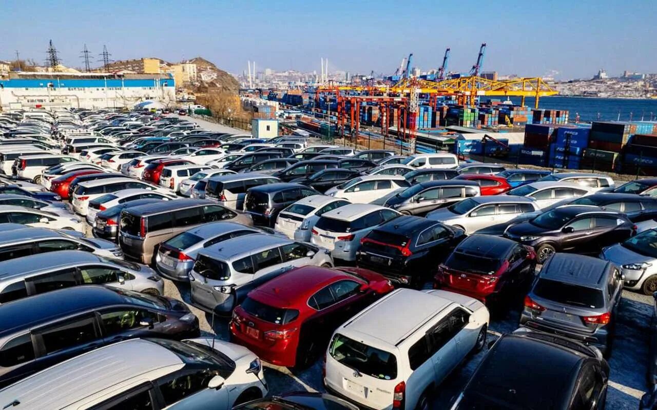 Таможня авто из кореи. Машины россии. Японские машины владивосток. Новые российские автомобили. Таможня растаможить.