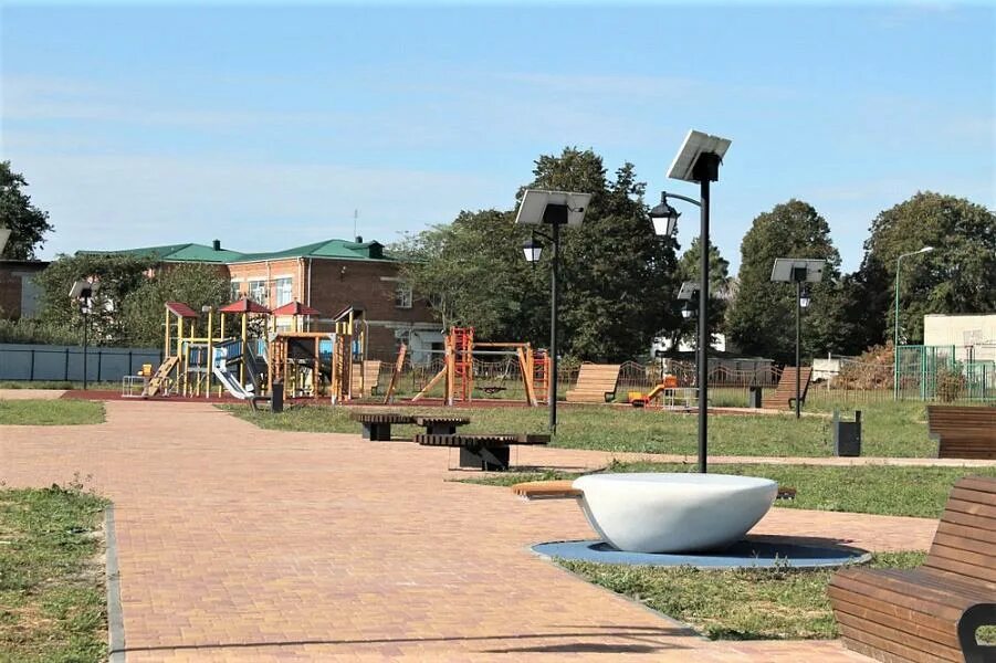 Колхоз кирова ленинградский район краснодарский край. Храм станица уманская. Ст полтавская красноармейского района краснодарского края. Кооперации 88 станица ленинградская краснодарского края. Ленинградское кубань.