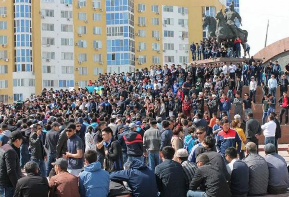 Казахи митинг. Забастовки в Казахстане. Забастовка в Казахстане сегодня. Майдан в Казахстане. События в казахстане сегодня