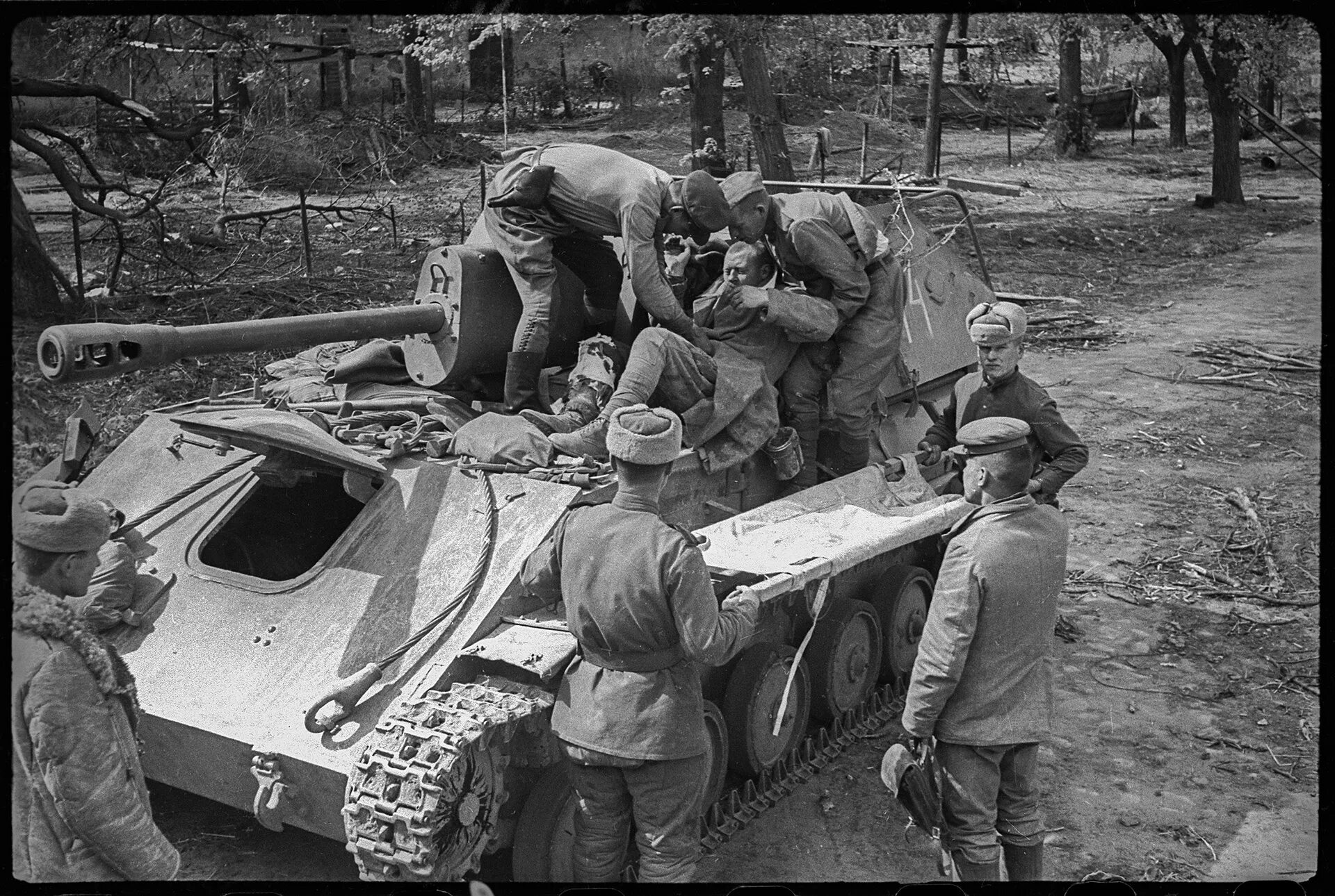 Военная хроника 4. Военная хроника ВОВ 1941-1945 Г.Г Берлин. Су-76 Берлин. Советская САУ Су-76м.