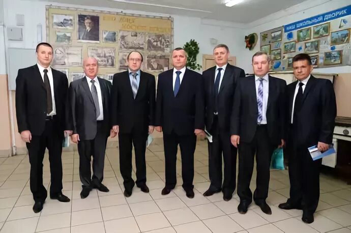 Сотрудницы автосалона. Ао урст. Урст москва. Урст логотип. Ао урст логотип.