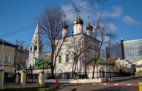 Между церквами