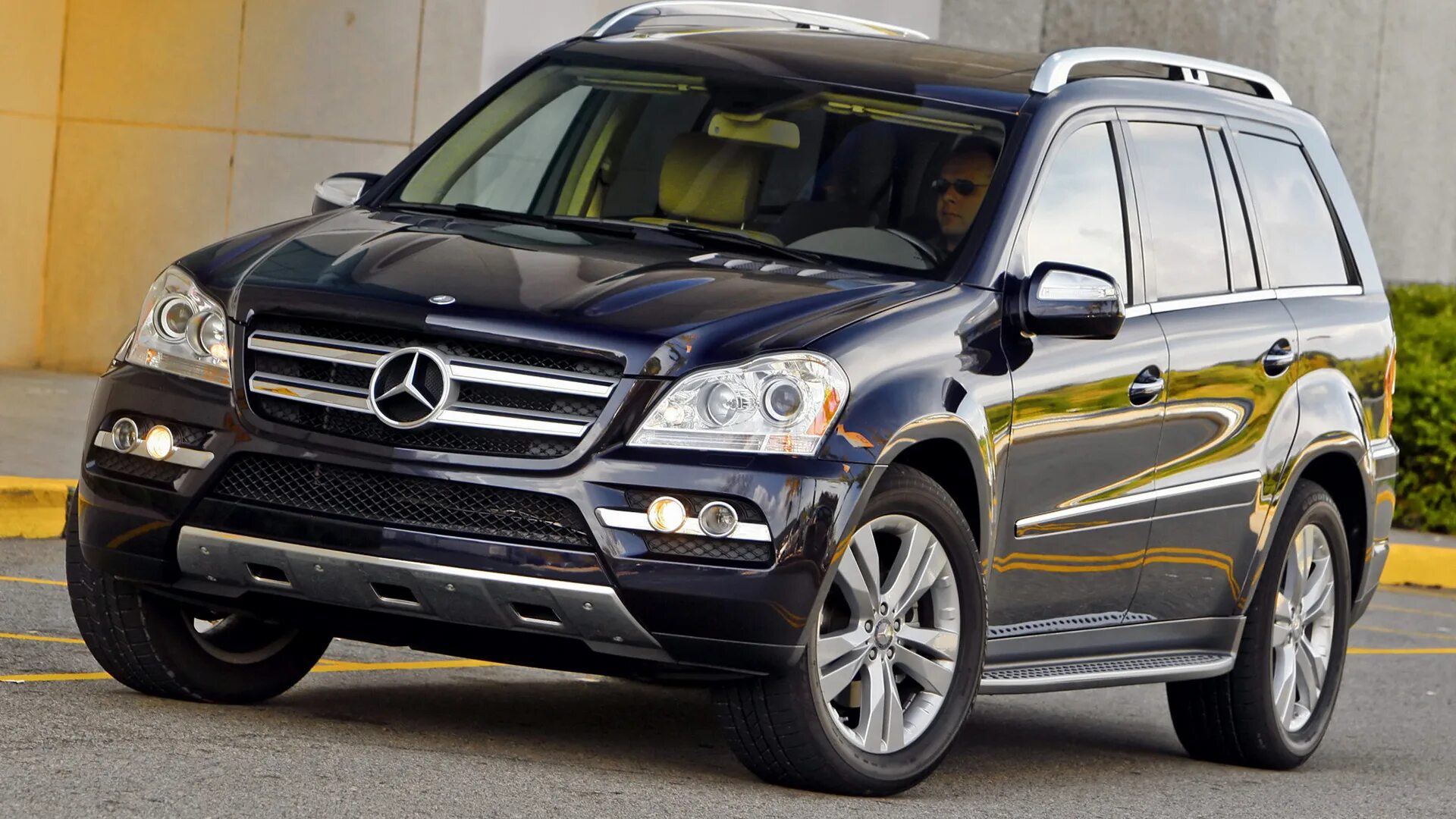 Мерседес gl450 class. Mercedes-Benz gl-class. Мерседес Бенц gl450 джип. Мерседес джип Бенц gl class. Купить мерседес жл