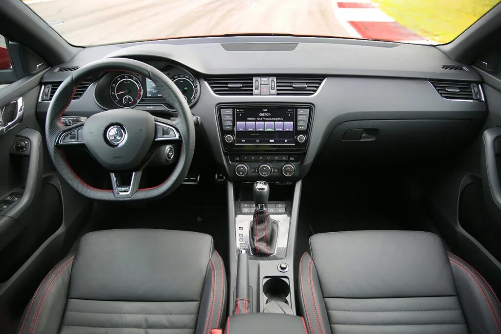 Октавия а7 салон. Skoda octavia 3 салон. Шкода октавия а7 салон. Skoda octavia iii (a7) салон. Skoda octavia a7 салон.