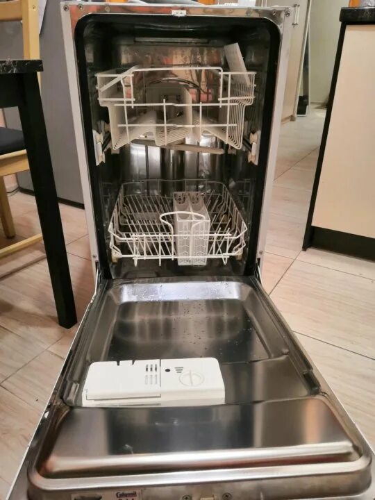 Купить посудомойку 45 спб. Вирпул посудомоечная машина 45. Посудомоечная машина Вирпул 45 см отдельностоящая. Посудомойка Whirlpool модели. Whirlpool посудомоечная машина 45 на комплект.