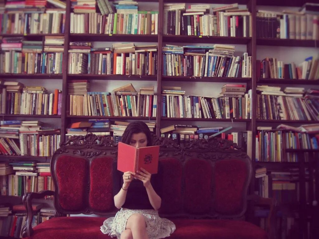 Какую книгу почитать девушке