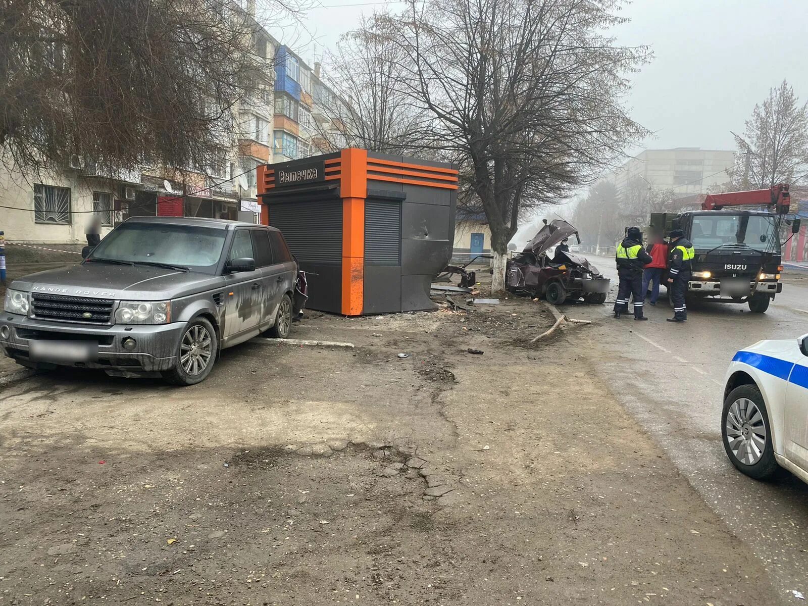 Дебитор гибдд. Освобождение заложников. Нальчик 2023. Авария белая приора ночью. Грузовой автобус.