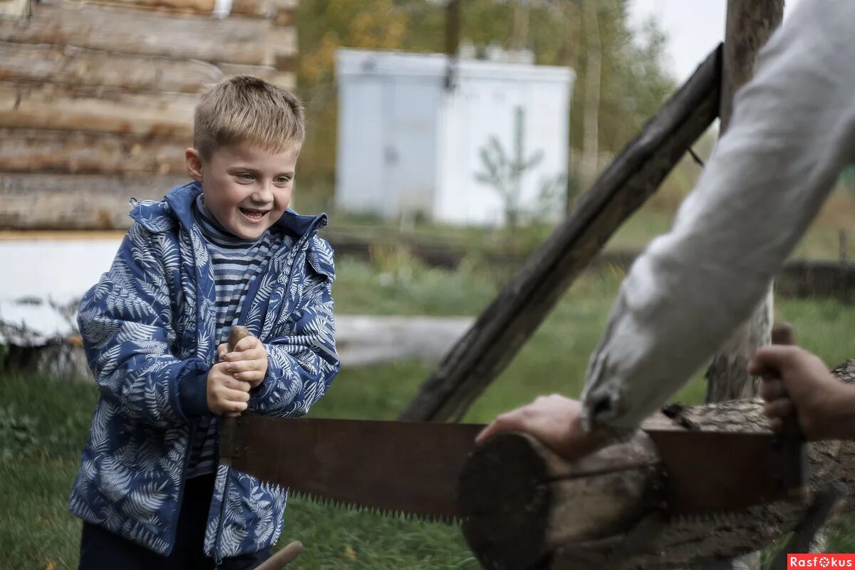 Помощнички книга. Помощнички книга. Помощничек. Помощничек фильм андрея бадина. Помощничек фильм андрея бадина.