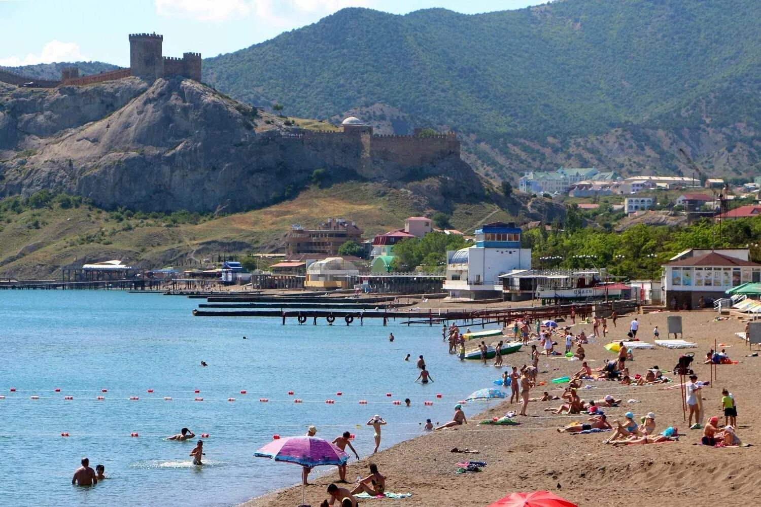 Пляжи крыма обзоры. Пляжи крыма обзоры. Пляжи крыма обзоры. Судак пляжи 2021. Зеленая бухта новый свет пляж.