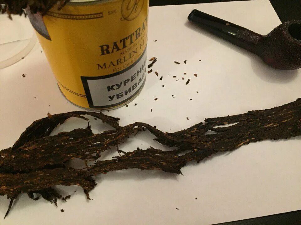 Дзен свежие новости сво. Rattray's Marlin Flake. Трубочный табак Rattray's. Жидкость трубочный табак. Маслянистый табак.