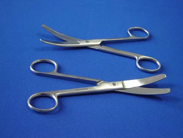 Maped ножницы titanium 21см асимметричные. повязок с пуговкой 180мм (н-14s). кривые ножницы. медицинские ножницы тактические изогнутые тупоконечные. ножницы закройные kai.