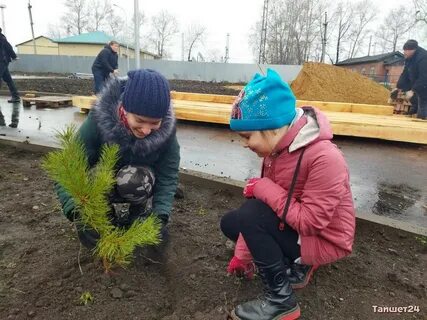 В новом дворе ребята постоянно