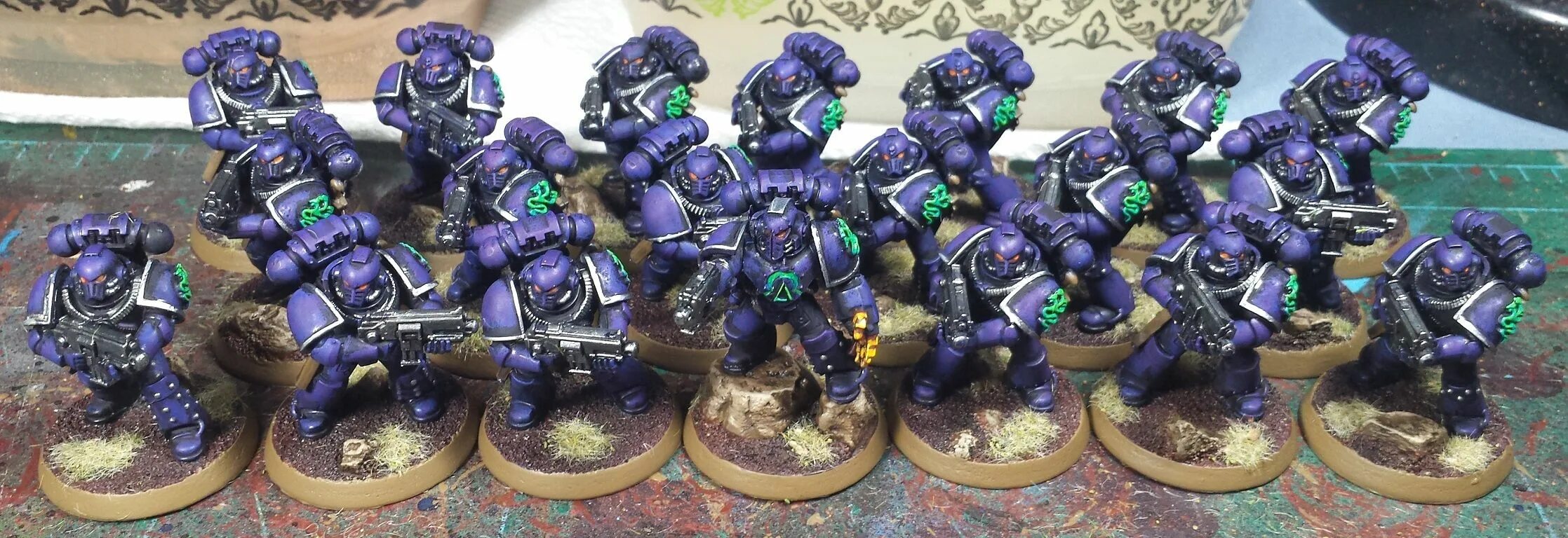 Берцы rangers mle-65. Alpha legion miniatures 40k. Альфа легион миньки. Берцы французского легиона rangers. Альфа легион warhammer 40000 фигурки.