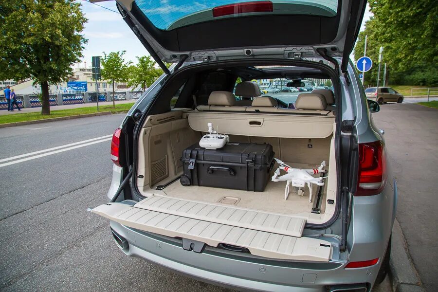 Chrysler grand voyager 5 багажник. Форд экоспорт 2016 багажник. Китайская машина с багажником. Китайская машина с багажником. Китайская машина с багажником.