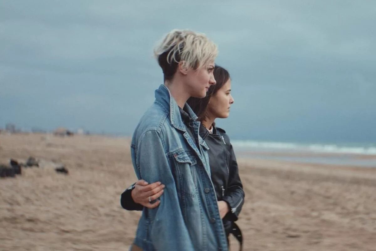 полина максимова и любовь аксенова. мир для тебя. без меня мир интересен. без меня фильм аксенова. путник в дороге япония.