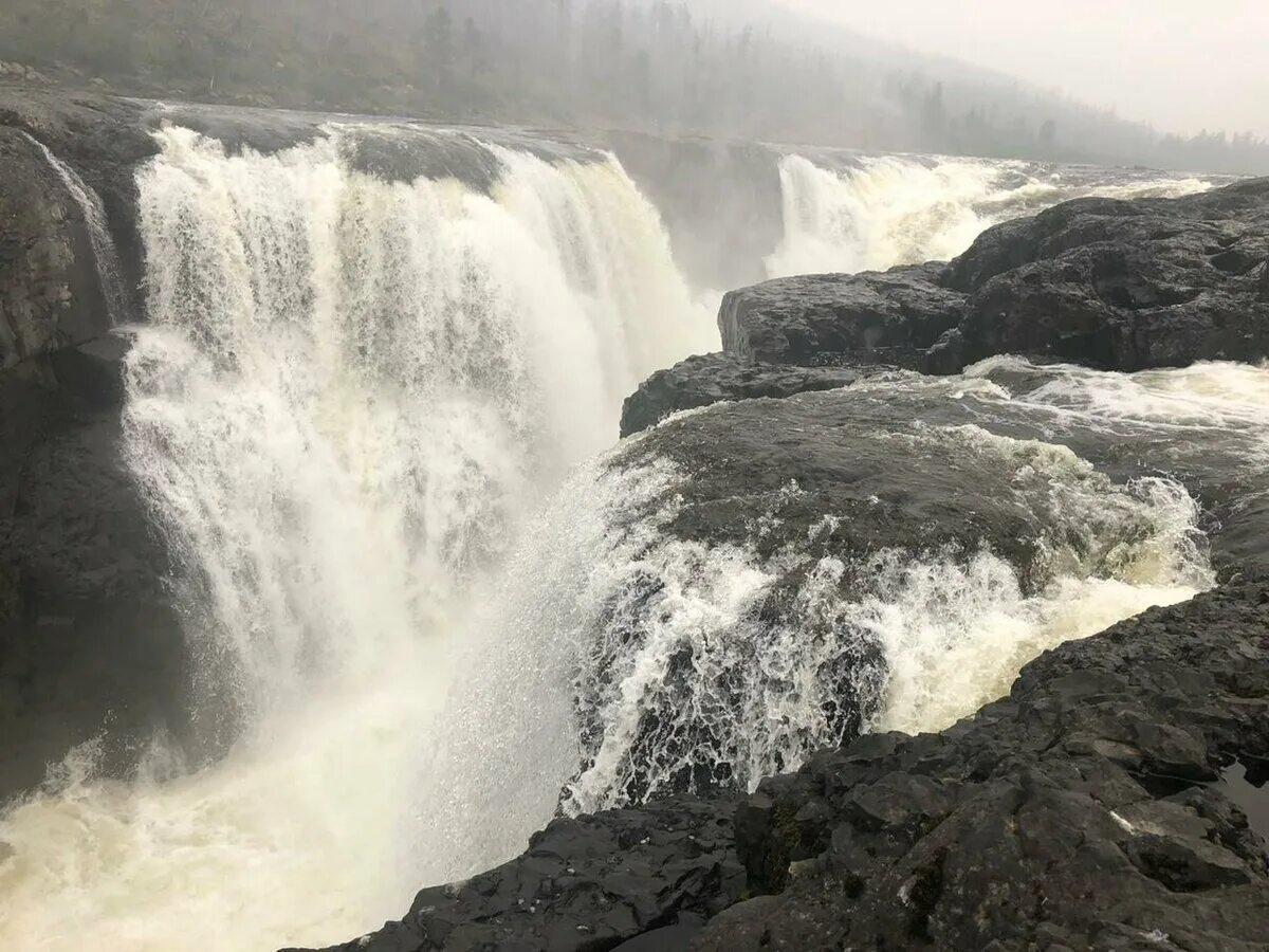 Река самый большой водопад. Курейский водопад Путорана. Большой Курейский водопад Красноярский край. Тальниковый водопад Красноярский край. Плато Путорана водопады.