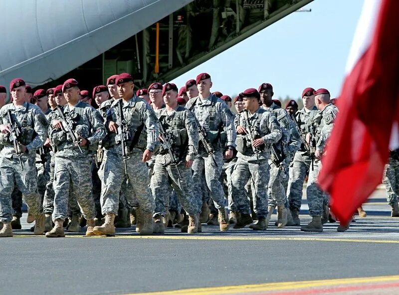 Десантные войска сша. Десант сша. Солдат сша. Спецназ вдв в сирии. Десант сша.