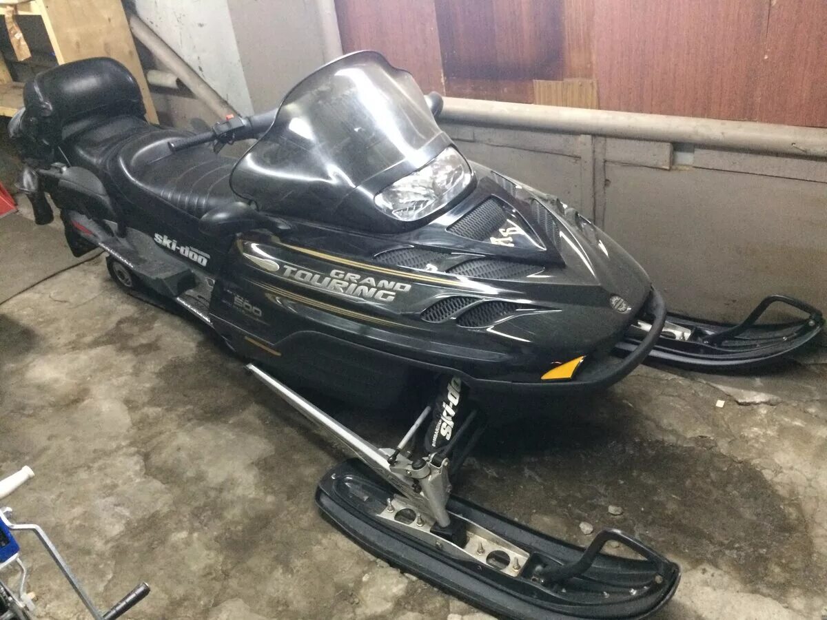 Brp grand touring. BRP Ski-Doo Grand Touring 500. Ski Doo Grand Touring 600. BRP Grand Touring 600. Ski Doo Grand Touring 700.