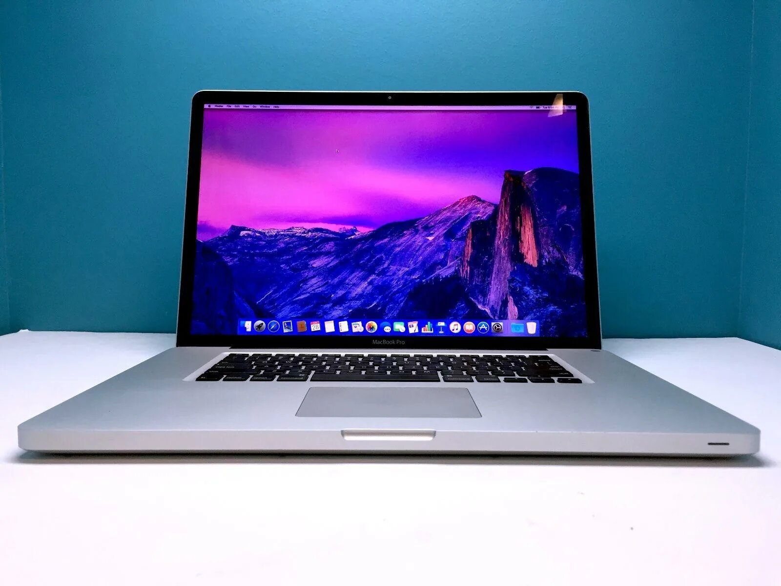 Apple MACBOOK Pro 17. MACBOOK Pro 17.3. MACBOOK Pro 17,1. MACBOOK Air 17 Pro. Экран 17 3