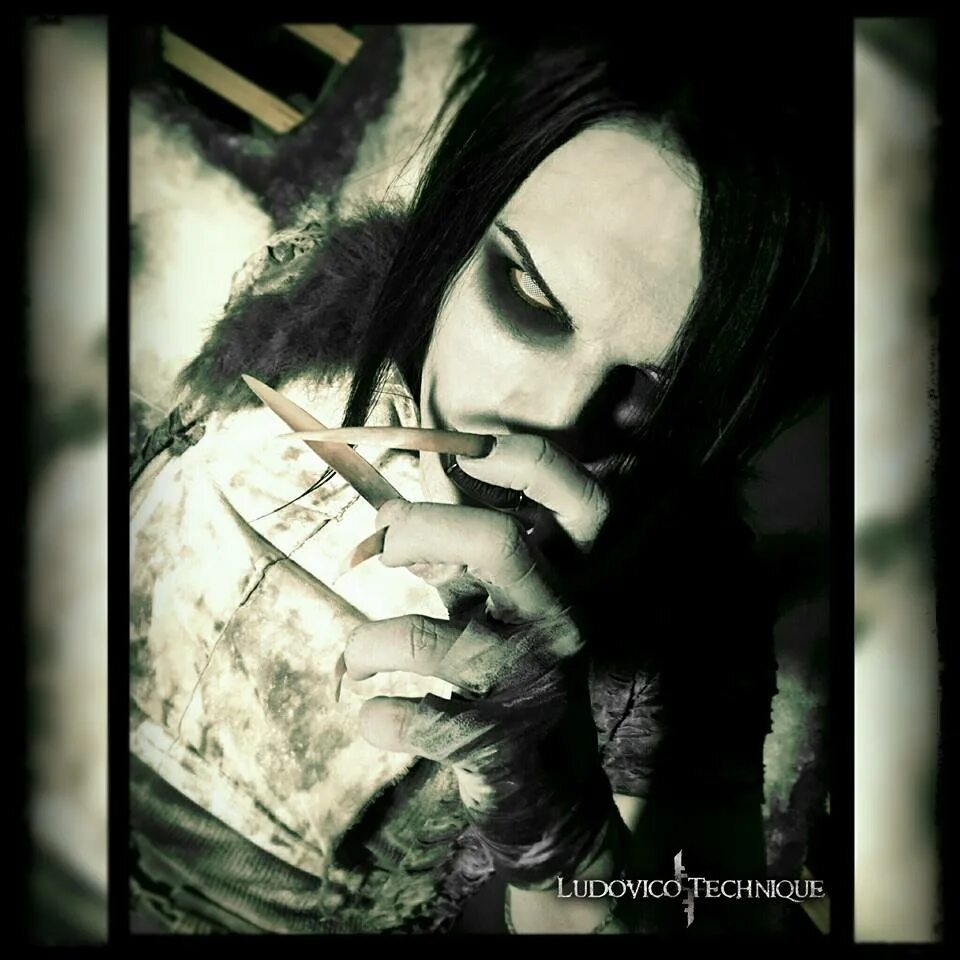 Ludovico technique haunted. Ludovico technique группа. ludovico technique без грима. ludovico technique вокалист.