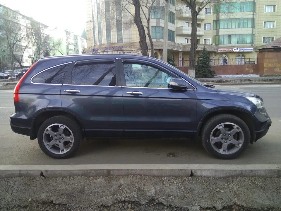 Колеса срв 3. Honda cr-v 3 колеса. honda cr-v проставки. хонда црв 3 на проставках. crv 3 проставки.