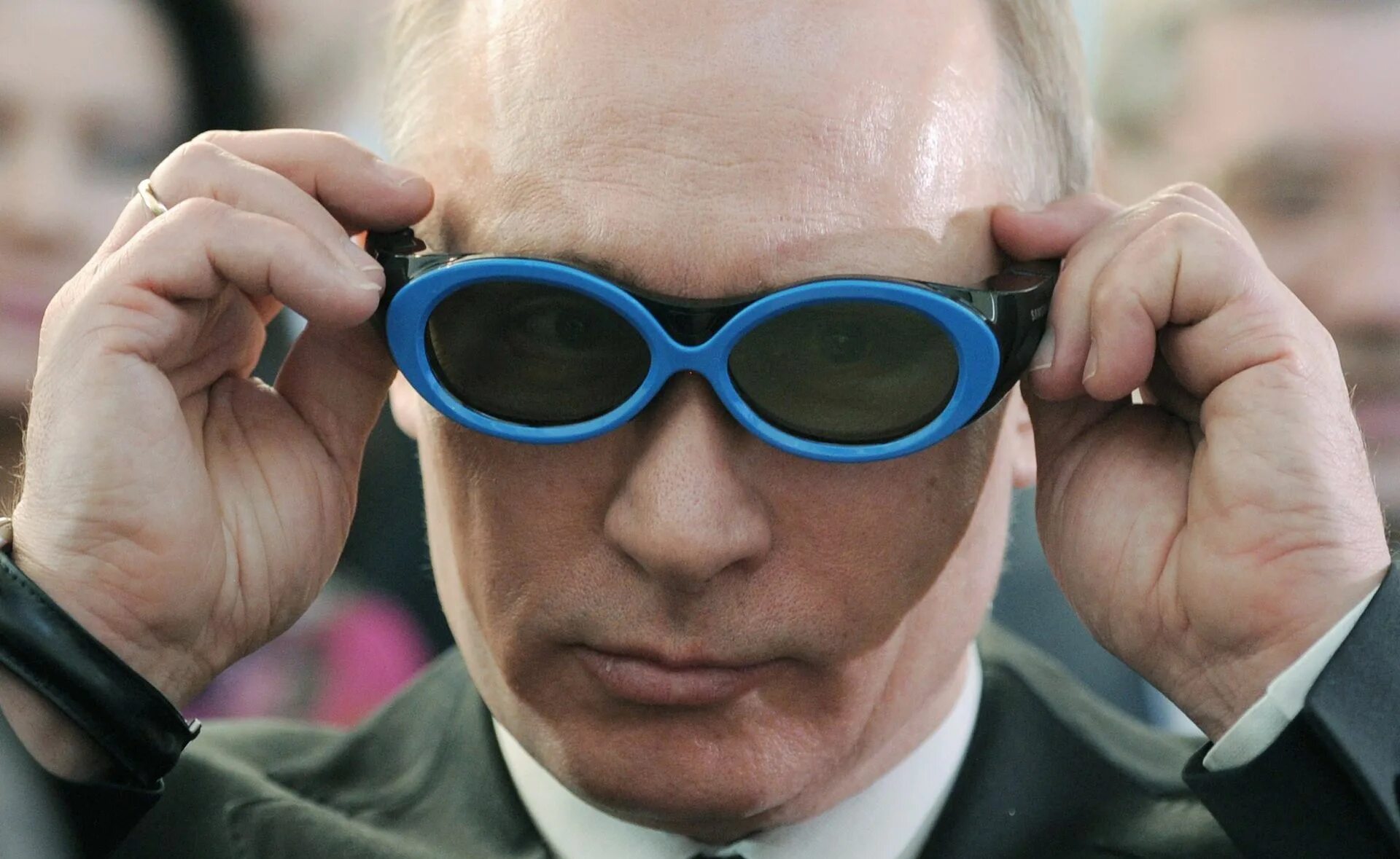 Включи видео с путиным