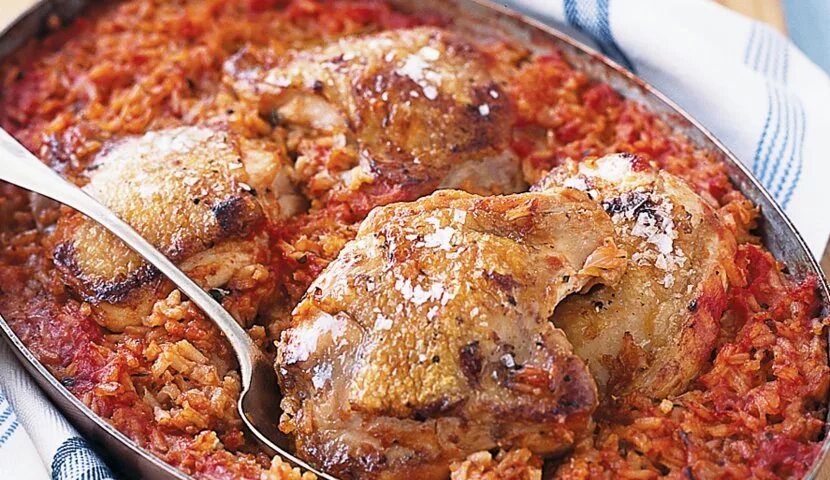 рис с курицей в томатном соусе. рис с курицей. паприкаш по-венгерски. рис с томатом. рис с курицей в томатном соусе.