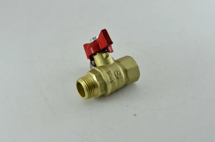 кран 60ммх3/4. ). кран шаровой д63. кран шаровый (наружная резьба 3/84''х3/8'') partner. кран бабочка 1 2 наружная.