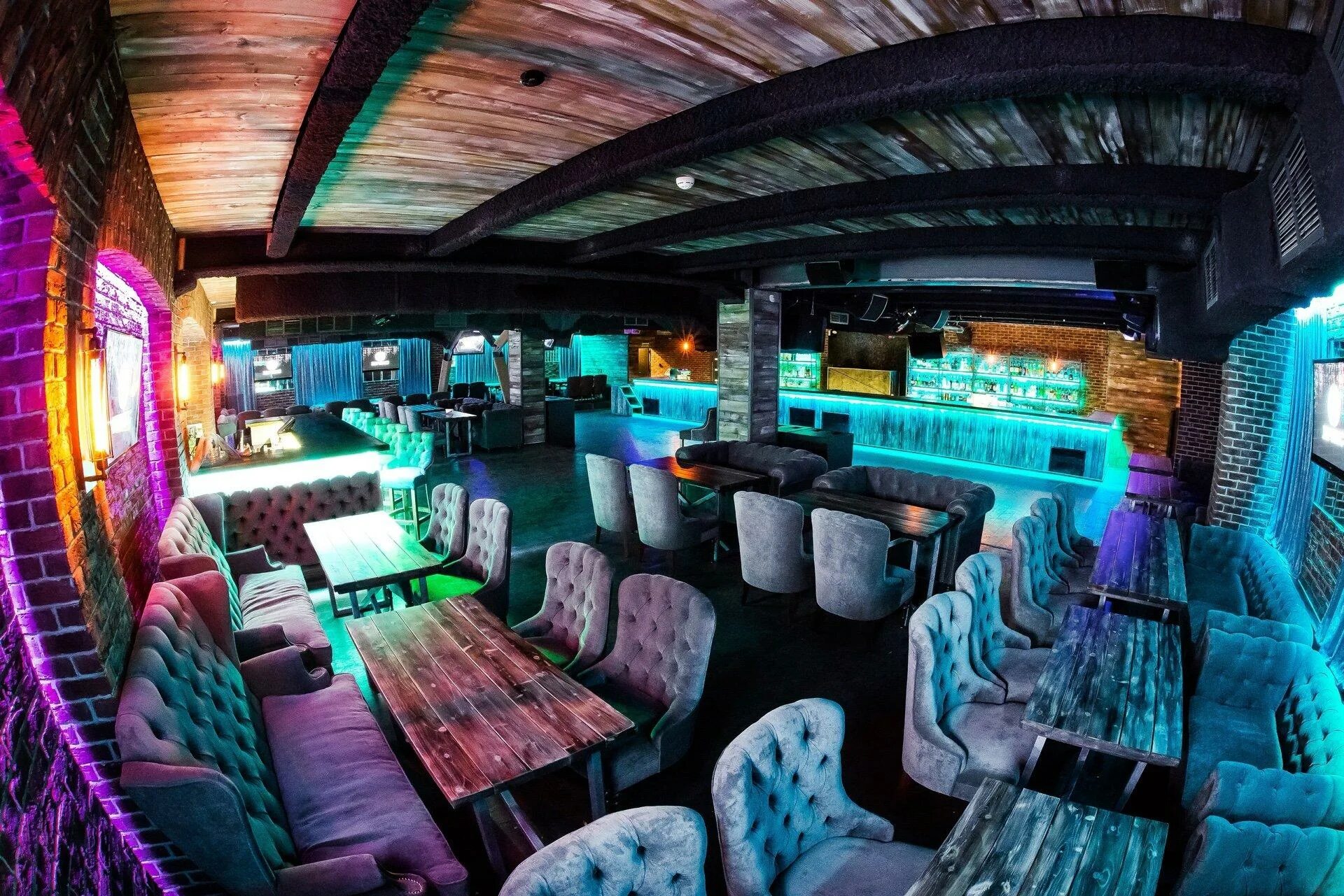 республика 124. Mercedes benz w124 e500. Republic hall волоколамское шоссе 124. репаблик банкетный зал волоколамское шоссе. Mercedes w124 e500.