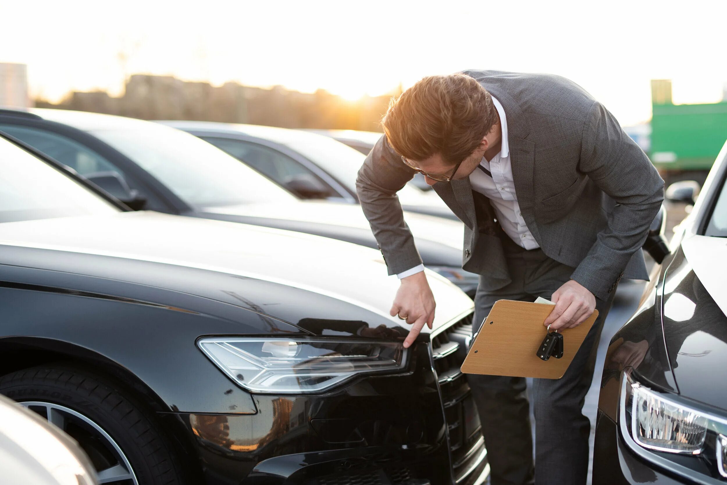 Критерии выбора транспортных средств. О транспортной безопасности. Легковые и грузовые автомобили. Лизинг грузовых автомобилей. Оценка стоимости машины.