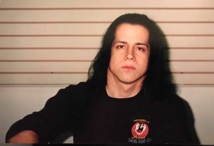 Glenn Danzig. Гленн Данциг Мисфитс. Glenn Danzig молодой. Гленн Данциг в молодости. Гленн данциг