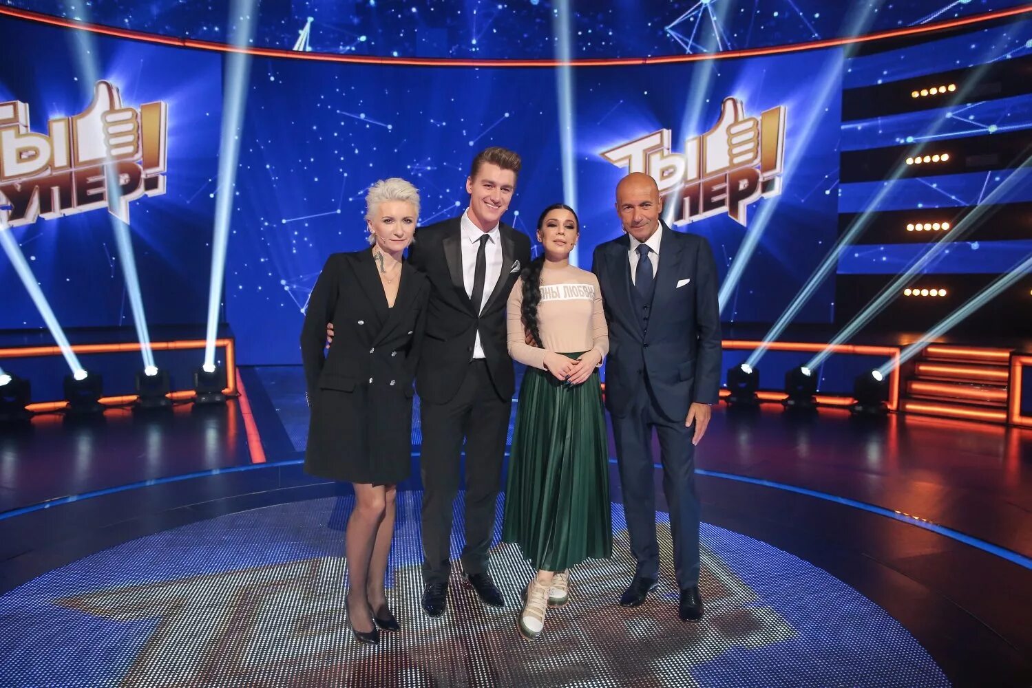 Кто ведет программу супер. Ты супер жюри диана арбенина. Вадим такменев и анастасия пак. Диана арбенина на нтв ты супер 60+. Ты супер новый сезон 2022.