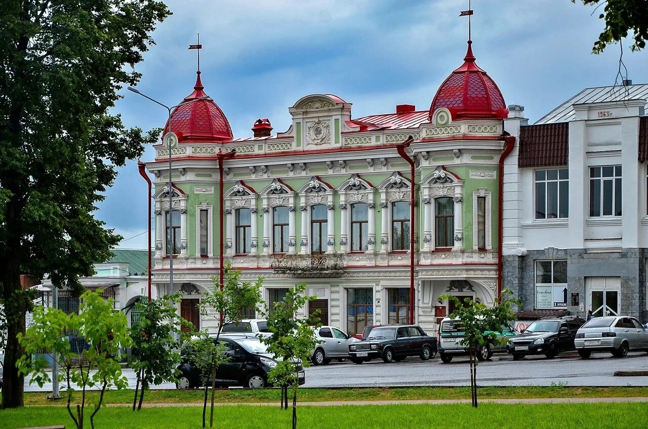 Со сарапул. Дом купца корешева. дом купца павла корешева сарапул. дом купца корешева и красная площадь сарапул. корешев купец сарапула.