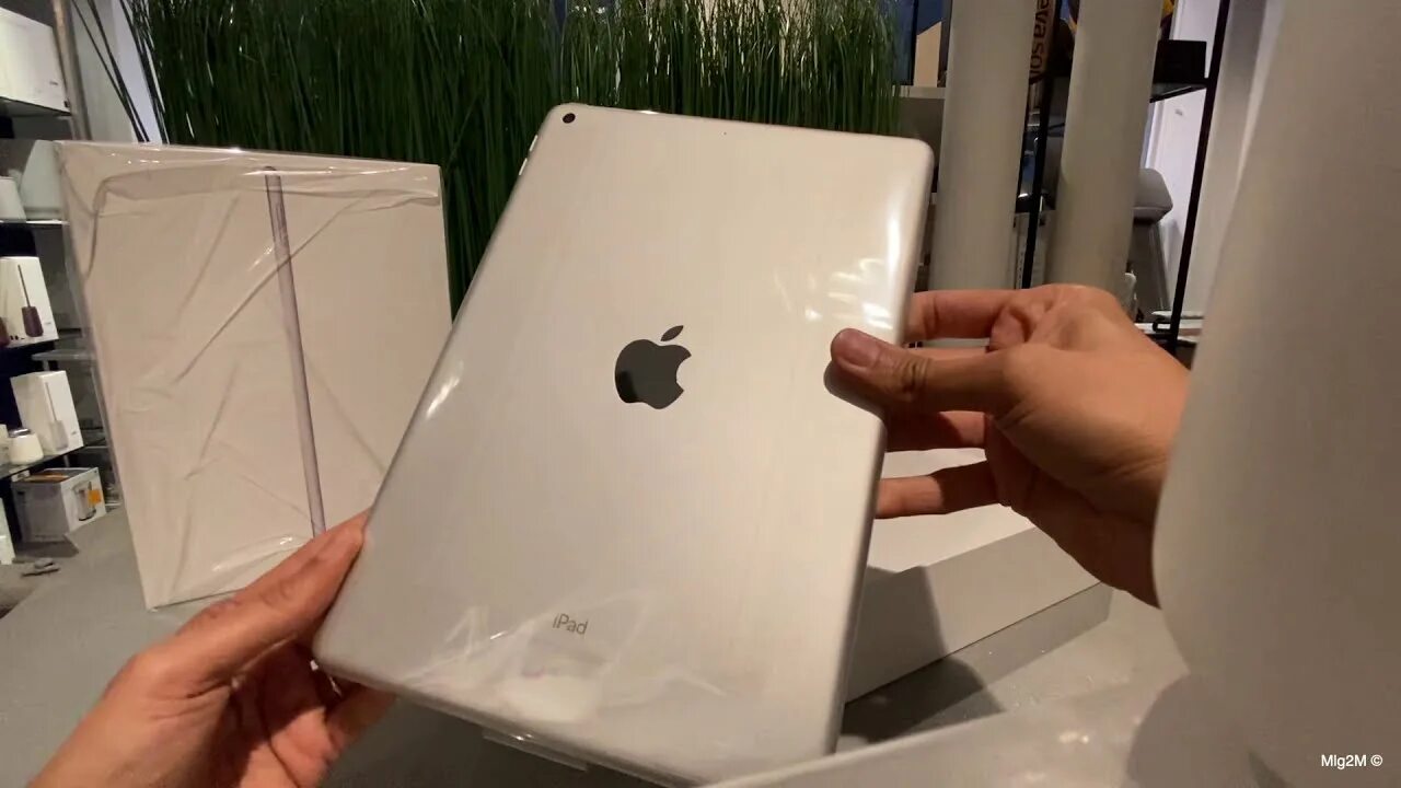Ipad 2025 silver. Apple ipad 10.2 коробка. silver айпад 10.2. планшет apple ipad 10.2 коробка. ipad apple silver.