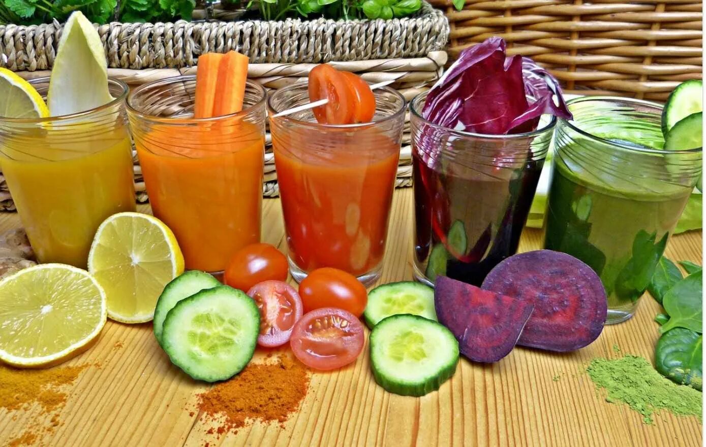 Польза и вред домашних соков. Овощной сок. Свежевыжатые овощные соки. Коктейли фруктовые и овощные. Полезные овощные смузи.