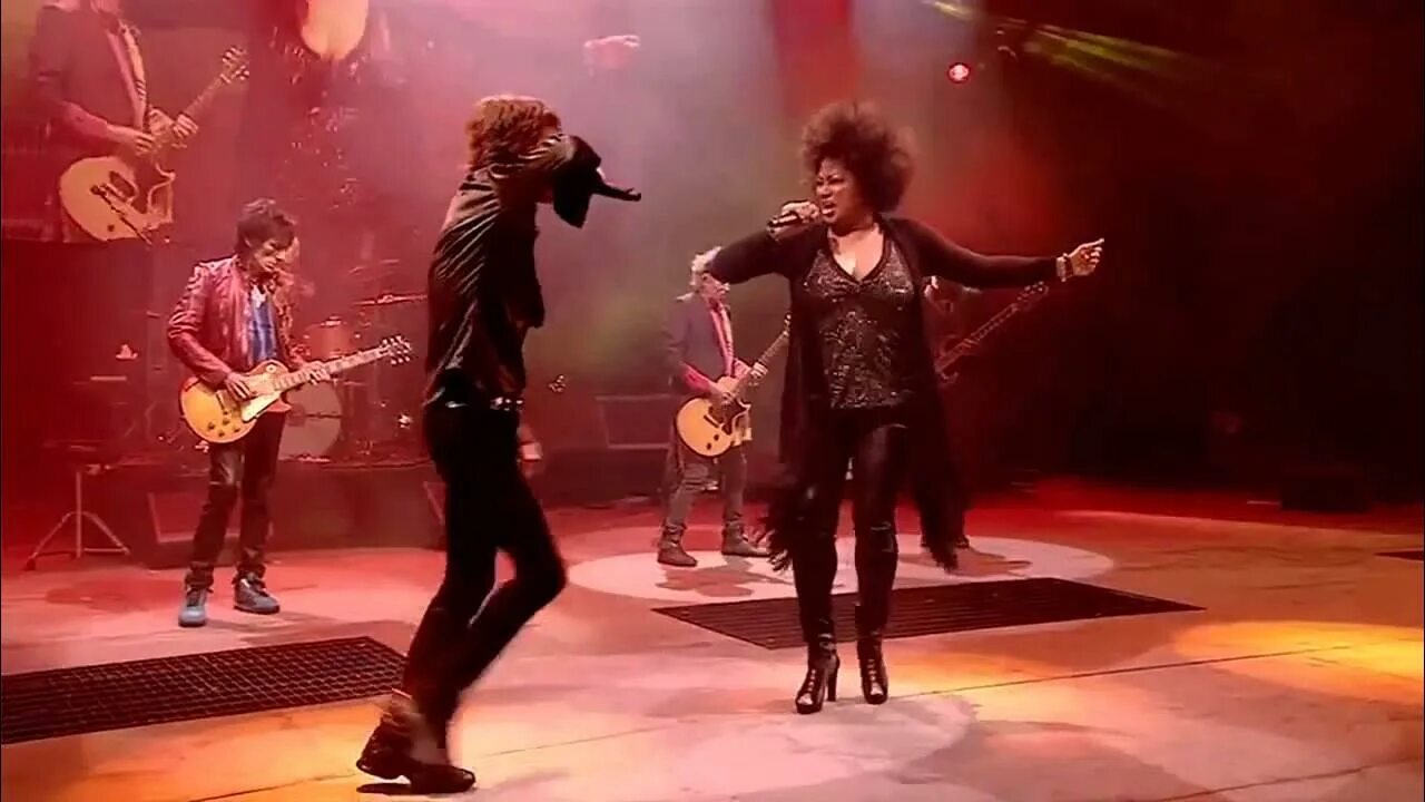 Stones gimme shelter. Rolling Stones "Gimme Shelter". Gimme Shelter 1970. Lisa Fischer Rolling Stones. The Rolling Stones - from the Vault - Live at the Tokyo Dome 1990.