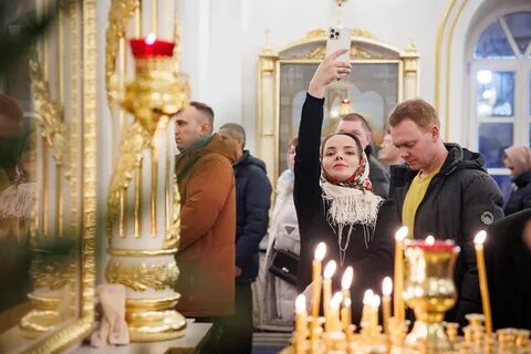 Время службы в церкви на рождество
