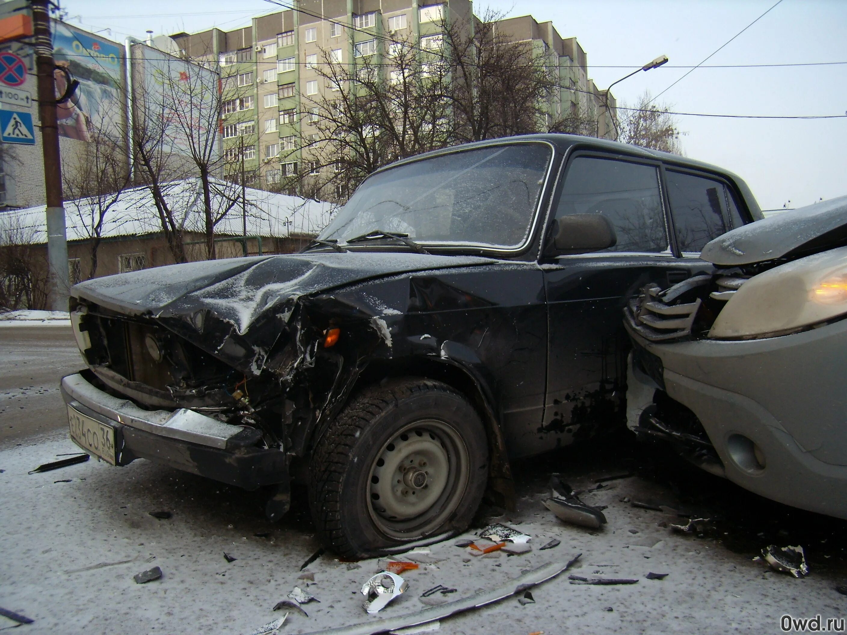 Гнилые жигули 2107. Разбитая ваз 2106. Ваз 2106 гнилая битая. Ваз 2107 битая. Сломанная ваз.