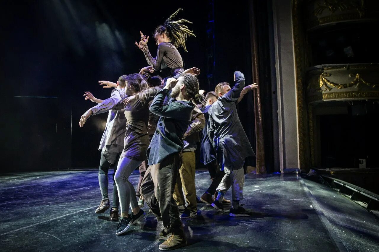 музыкальное сопровождение спектакля