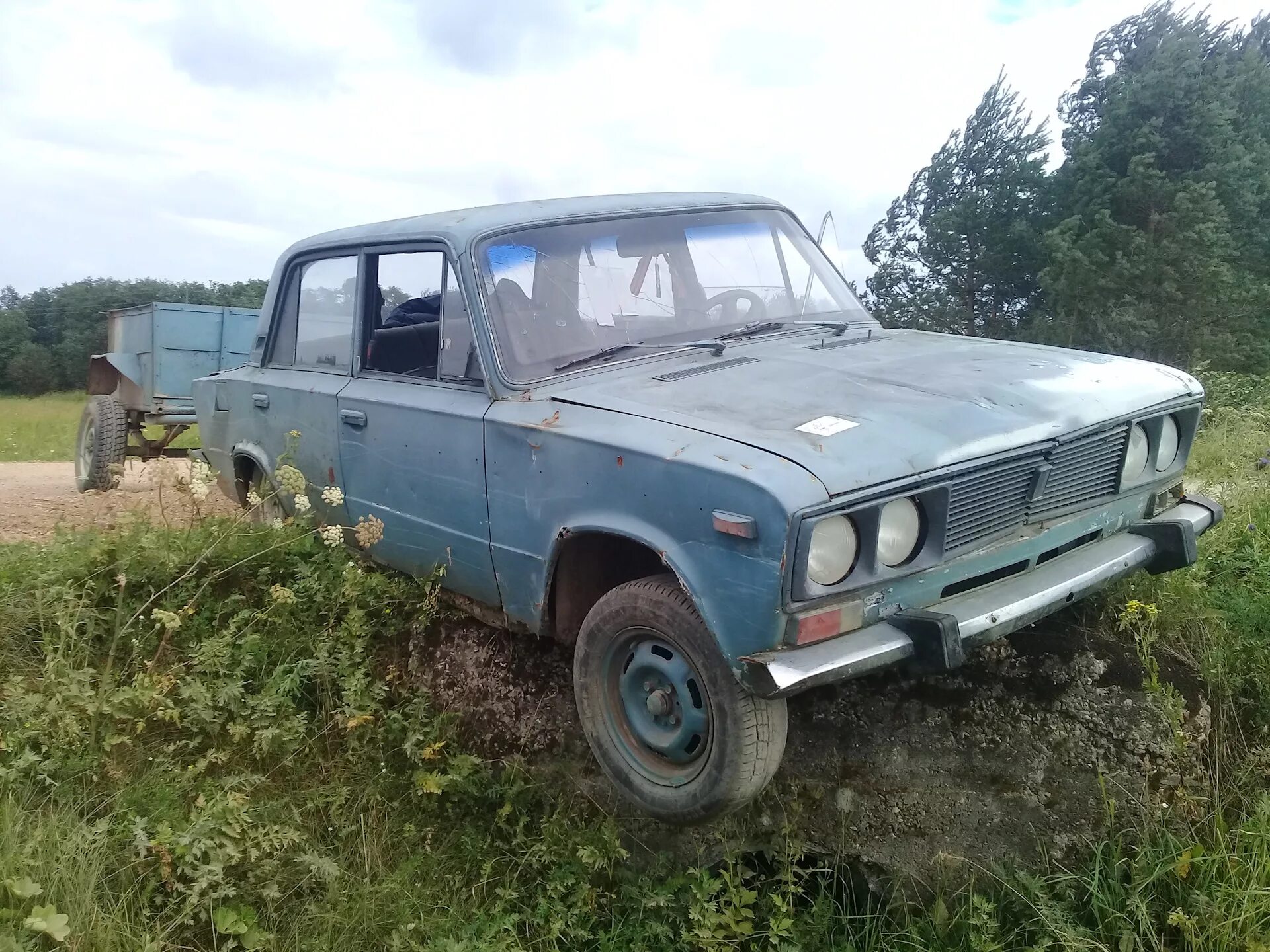 Автомобили 5000 рублей. ВАЗ 2106 деревенская. ВАЗ 2106 гнилая. ВАЗ 2106 за 10000. ВАЗ 2106 утиль.