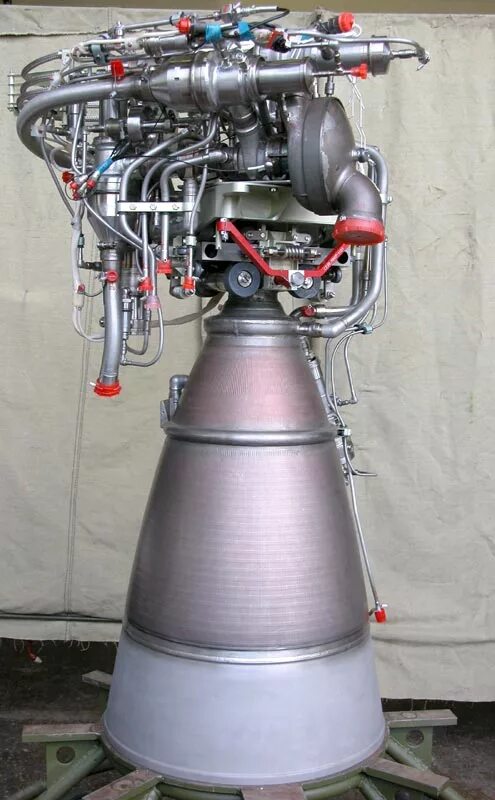 Рд 06 2006. ЖРД 14д30. Двигатель ЖРД 14д30. ЖРД КБХМ Исаева. КВД 1 ракетный двигатель.