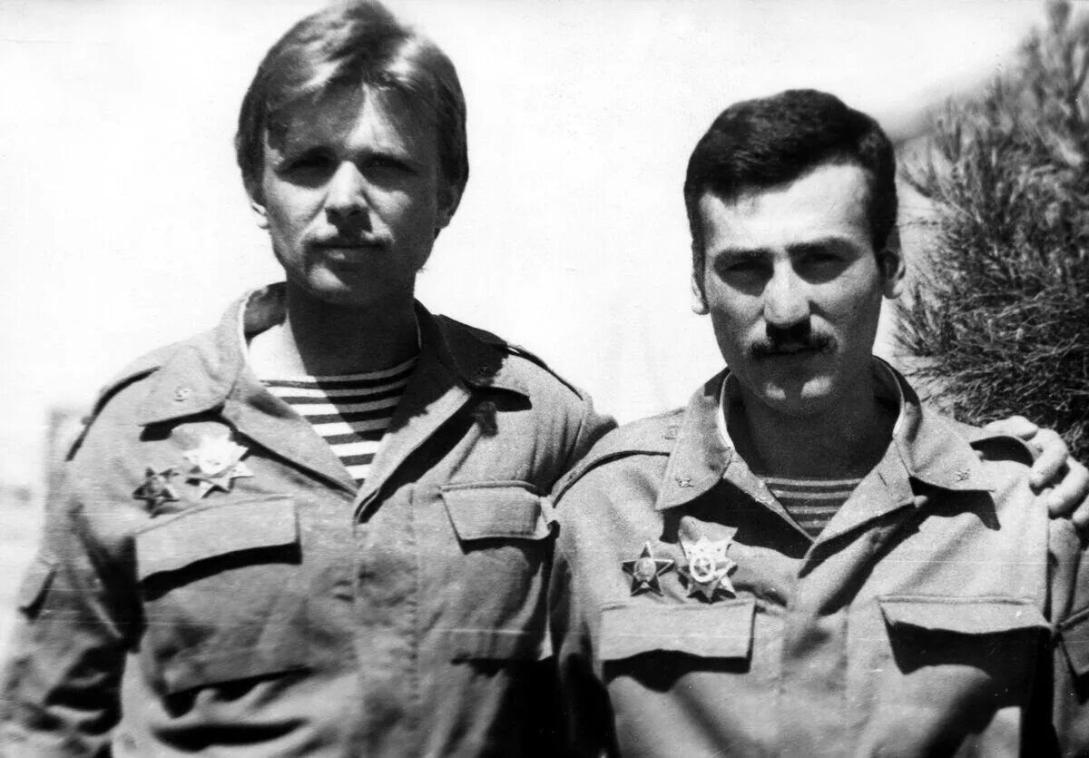 Дети афганистан 1988 год. 650 орб шинданд. Виват басов афганистан. Афганистан салам бача. Шурави бача.