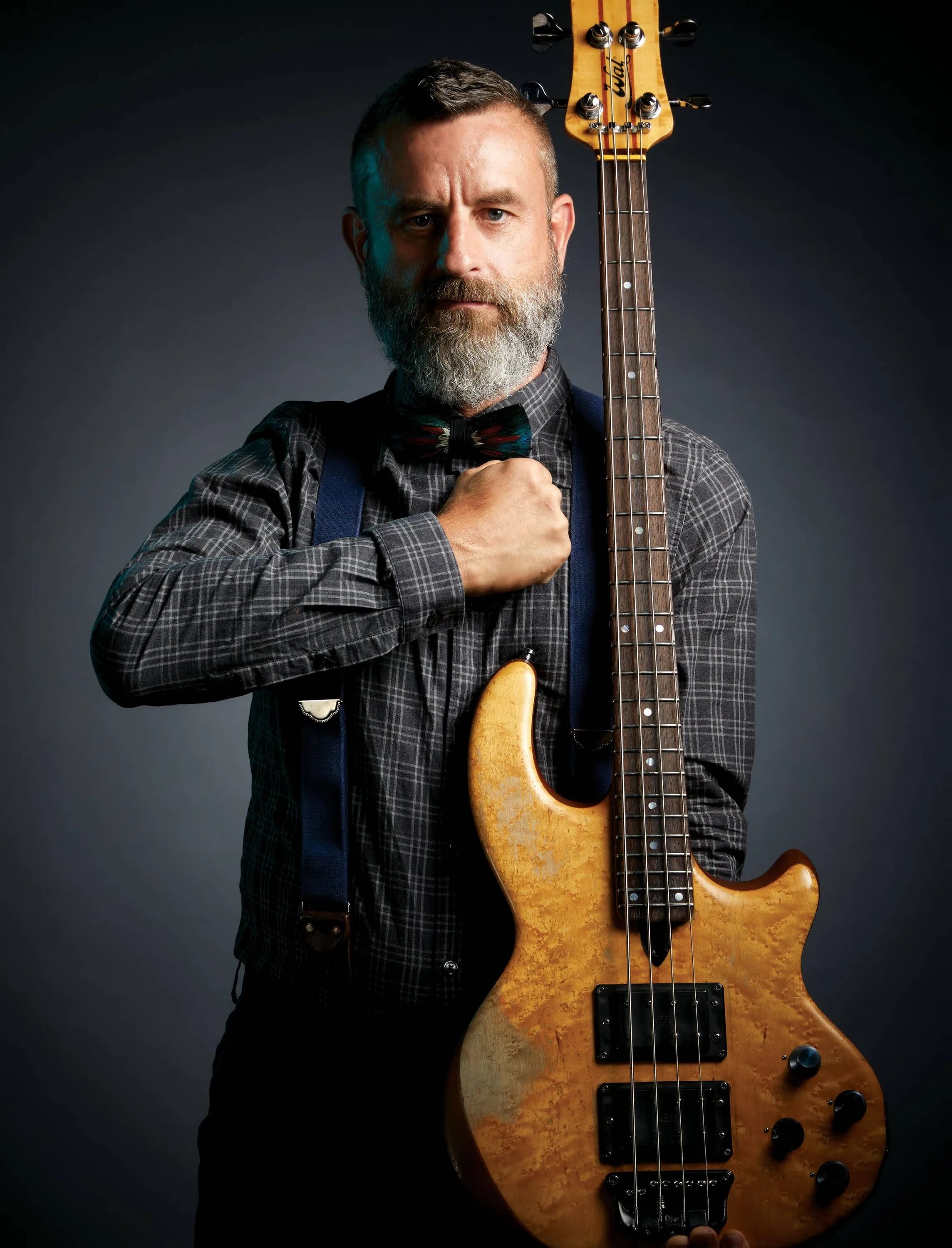 Bass player. Justin Chancellor. Basso инструмент. Justin Chancellor Guitar Band. Justin Chancellor Guitar Belt.