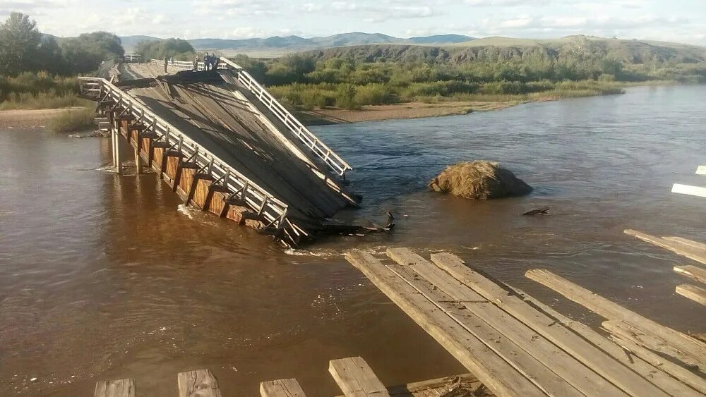 Джида Бурятия смыло мост. Река Джида Бурятия. Менза Забайкальский край Красночикойский район. Джида Бурятия Железнодорожный мост. Разрушь мост 2